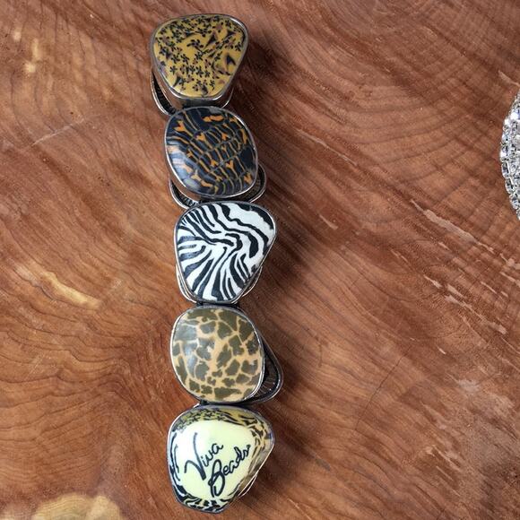 4 Stretch Bracelets in Various Styles Crystal, Animal Print, Bling‎ - Picture 5 of 13